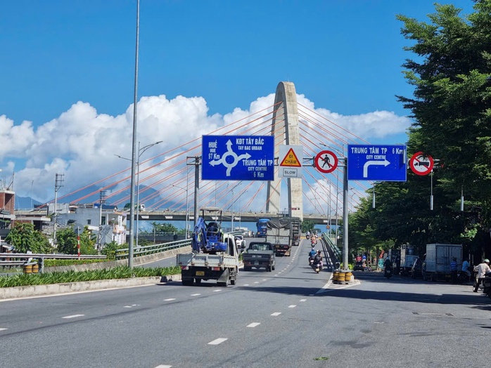 Đà Nẵng: Doanh nghiệp cầu cứu vì xây xong cầu vượt 2.000 tỉ, 10 năm chưa được thanh toán - Ảnh 2. Đà Nẵng: Doanh nghiệp cầu cứu vì xây xong cầu vượt 2.000 tỉ, 10 năm chưa được thanh toán - Ảnh 2.