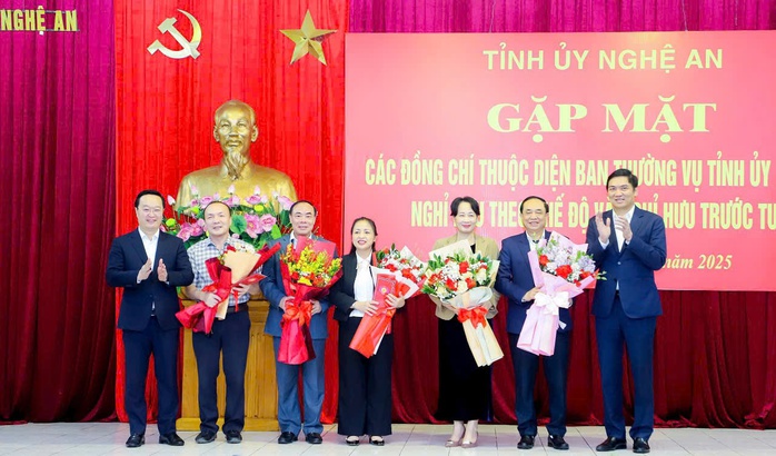 Một địa phương chi hơn 3.000 tỉ đồng cho các cán bộ nghỉ hưu trước tuổi, thôi việc- Ảnh 1. Một địa phương chi hơn 3.000 tỉ đồng cho các cán bộ nghỉ hưu trước tuổi, thôi việc- Ảnh 1.
