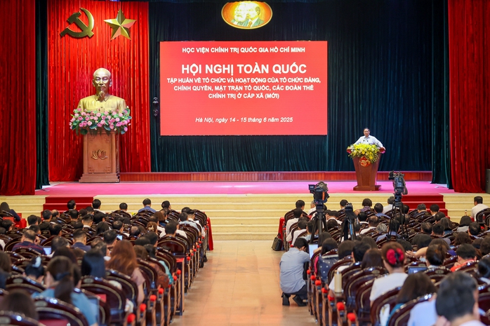 Thủ tướng: 63 hay 34 tỉnh, thành đều là đất nước, quê hương của chúng ta - Ảnh 2. Thủ tướng: 63 hay 34 tỉnh, thành đều là đất nước, quê hương của chúng ta - Ảnh 2.