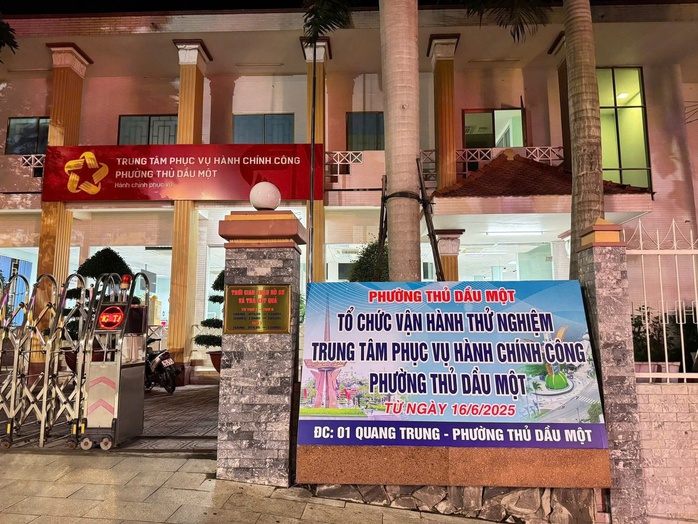 Những thủ tục đất đai nào được tiếp nhận và trả kết quả tại phường mới của Bình Dương?- Ảnh 1. Những thủ tục đất đai nào được tiếp nhận và trả kết quả tại phường mới của Bình Dương?- Ảnh 1.