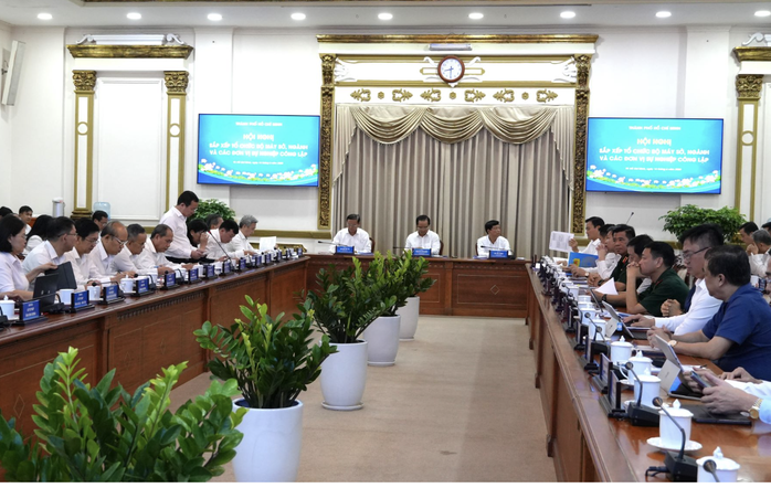 Lãnh đạo TP HCM, Bình Dương, Bà Rịa - Vũng Tàu họp bàn phương án sắp xếp bộ máy- Ảnh 1. Lãnh đạo TP HCM, Bình Dương, Bà Rịa - Vũng Tàu họp bàn phương án sắp xếp bộ máy- Ảnh 1.