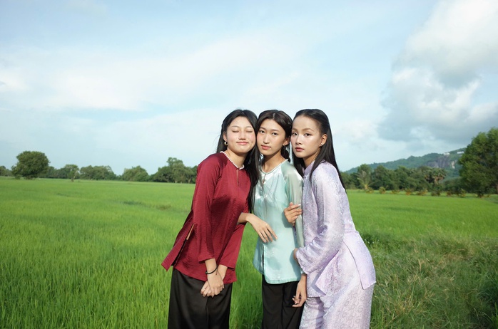 Mạc Văn Khoa, Thanh Thức khuấy động buổi tri ân khán giả- Ảnh 7. Mạc Văn Khoa, Thanh Thức khuấy động buổi tri ân khán giả- Ảnh 7.