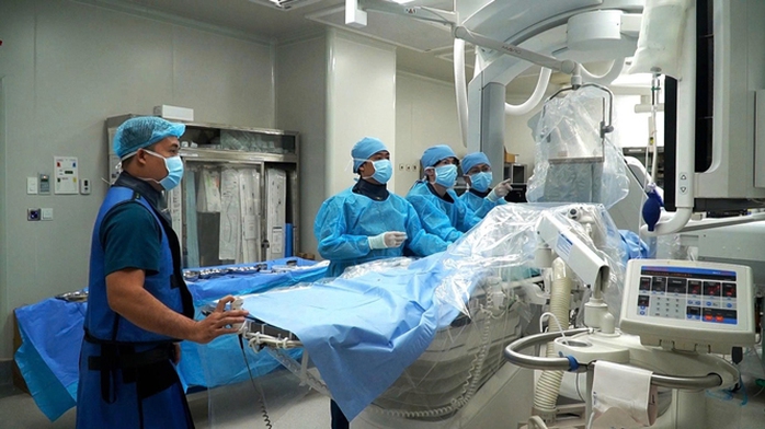 Người tiên phong thông tim bào thai níu lại sự sống - Ảnh 2. Người tiên phong thông tim bào thai níu lại sự sống - Ảnh 2.