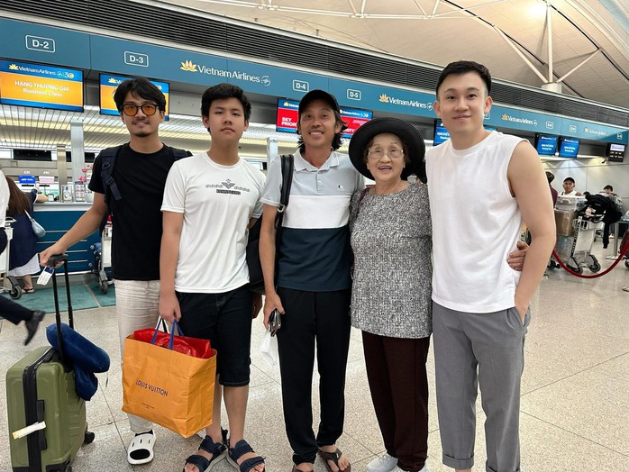 Dương Triệu Vũ bác tin NSƯT Hoài Linh bệnh nặng- Ảnh 1. Dương Triệu Vũ bác tin NSƯT Hoài Linh bệnh nặng- Ảnh 1.