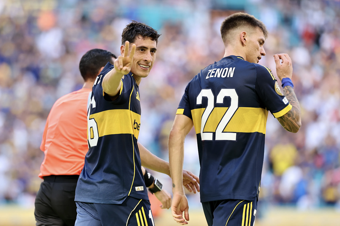 Đại chiến bóng đá Latin, Boca Juniors cầm chân Benfica trận cầu 4 bàn, 3 thẻ đỏ - Ảnh 2.