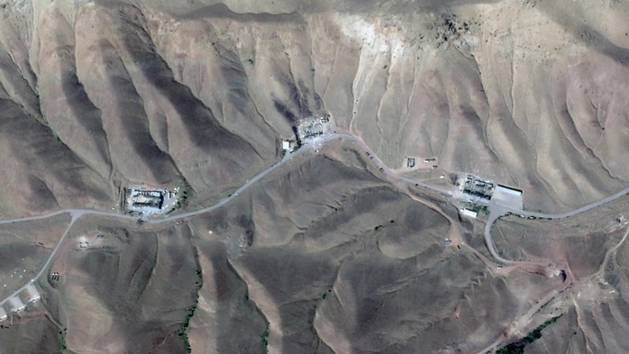 Căn cứ tên lửa chịu thiệt hại nặng nề, Iran dọa tung đòn bất ngờ- Ảnh 2. Căn cứ tên lửa chịu thiệt hại nặng nề, Iran dọa tung đòn bất ngờ- Ảnh 2.