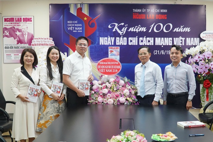 Trân quý sự đồng hành, gắn bó của Báo Người Lao Động- Ảnh 7. Trân quý sự đồng hành, gắn bó của Báo Người Lao Động- Ảnh 7.