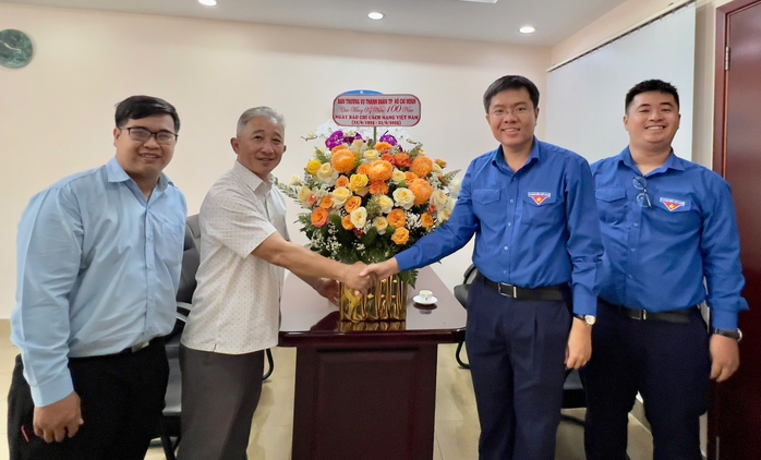 Trân quý sự đồng hành, gắn bó của Báo Người Lao Động- Ảnh 11. Trân quý sự đồng hành, gắn bó của Báo Người Lao Động- Ảnh 11.