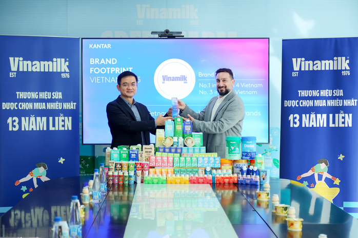 Bí quyết giúp Vinamilk giữ vững vị trí trong giỏ hàng người tiêu dùng- Ảnh 1. Bí quyết giúp Vinamilk giữ vững vị trí trong giỏ hàng người tiêu dùng- Ảnh 1.