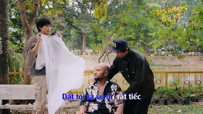 Hồng Đào, Tuấn Trần hát karaoke chế lời trên nền "Lệ đá" - Ảnh 3.