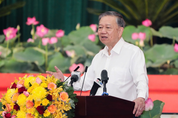 Tổng Bí thư Tô Lâm: TP HCM mới càng vươn xa, đất nước càng tiến nhanh - Ảnh 2.