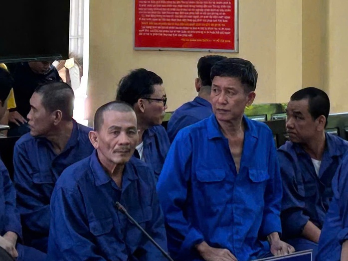 Vợ thuê nhà đánh bạc, cựu công an từ khuyên răn đến… nhập cuộc - Ảnh 1.