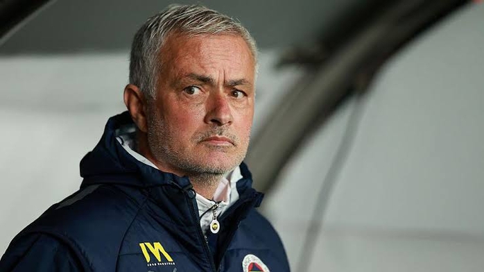 Mourinho khiến bóng đá Thổ Nhĩ Kỳ chấn động, nhiều lãnh đạo từ chức- Ảnh 2. Mourinho khiến bóng đá Thổ Nhĩ Kỳ chấn động, nhiều lãnh đạo từ chức- Ảnh 2.