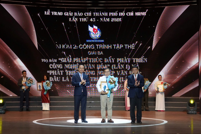 Đội ngũ làm báo TP HCM nỗ lực trở thành người truyền cảm hứng, sứ giả niềm tin trong xã hội - Ảnh 8.