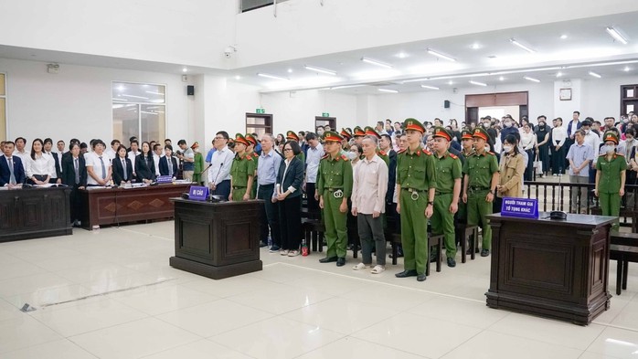 Cựu chủ tịch FLC Trịnh Văn Quyết được đề nghị giảm 13-14 năm tù- Ảnh 1. Cựu chủ tịch FLC Trịnh Văn Quyết được đề nghị giảm 13-14 năm tù- Ảnh 1.
