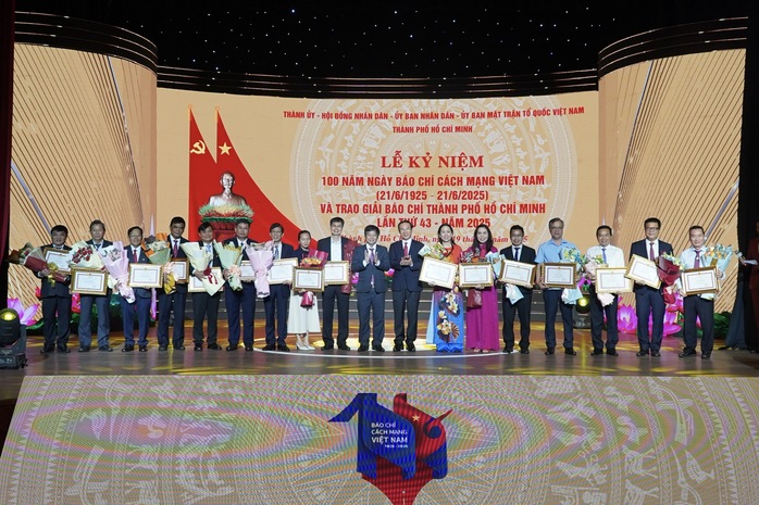 Đội ngũ làm báo TP HCM nỗ lực trở thành người truyền cảm hứng, sứ giả niềm tin trong xã hội - Ảnh 2.