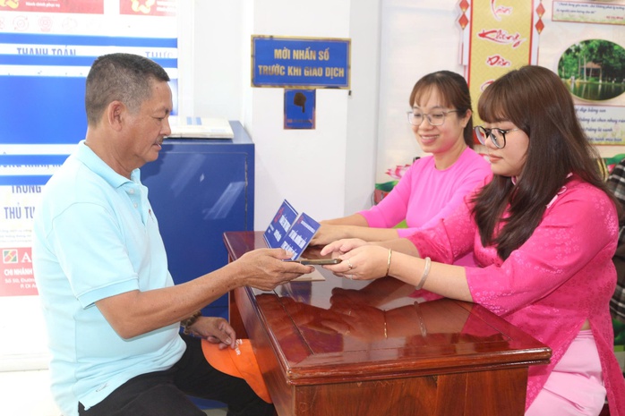 36 xã, phường mới ở Bình Dương đã vận hành như thế nào sau 3 ngày hoạt động?- Ảnh 1. 36 xã, phường mới ở Bình Dương đã vận hành như thế nào sau 3 ngày hoạt động?- Ảnh 1.