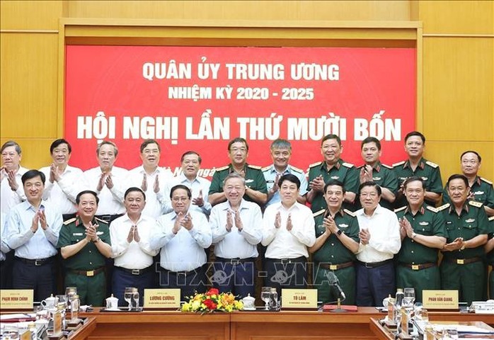 Tổng Bí thư Tô Lâm: Quyết liệt triển khai mạnh mẽ các dự án trọng điểm về quân sự, quốc phòng- Ảnh 3. Tổng Bí thư Tô Lâm: Quyết liệt triển khai mạnh mẽ các dự án trọng điểm về quân sự, quốc phòng- Ảnh 3.