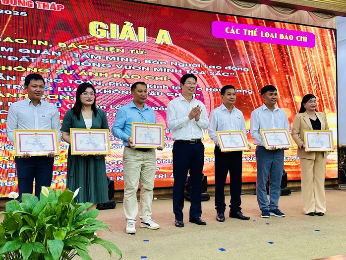 Báo Người Lao Động đoạt 1 giải A, 1 giải B Giải Báo chí tỉnh Đồng Tháp - Ảnh 2.