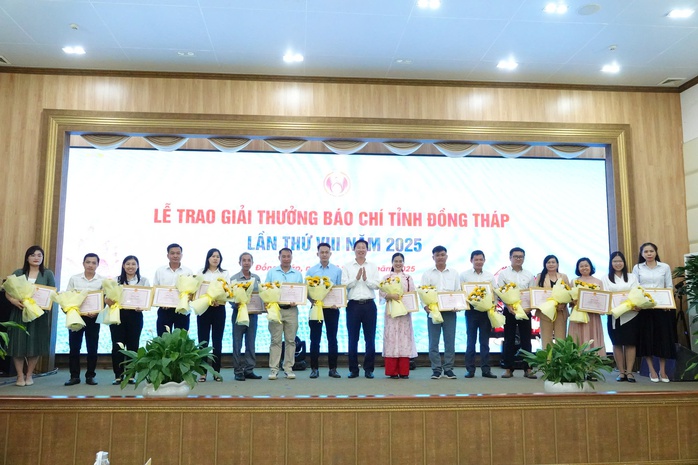 Báo Người Lao Động đoạt 1 giải A, 1 giải B Giải Báo chí tỉnh Đồng Tháp - Ảnh 4.