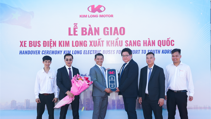 Xe bus điện thương hiệu Kim Long xuất khẩu sang Hàn Quốc- Ảnh 1. Xe bus điện thương hiệu Kim Long xuất khẩu sang Hàn Quốc- Ảnh 1.