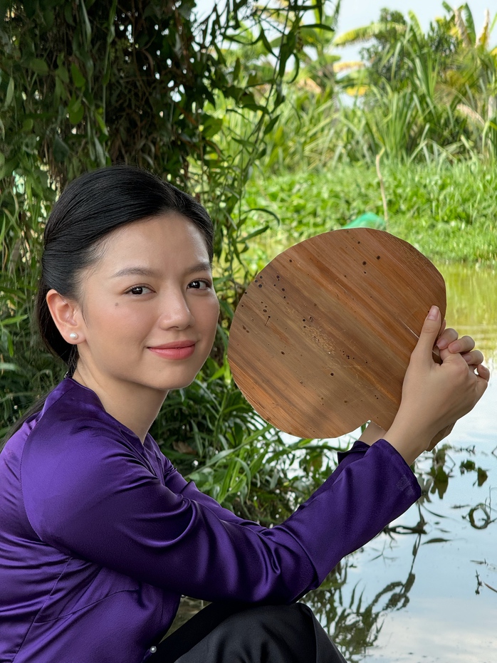 Nhận lời khen, minh tinh "Chiếc vòng ngọc bích" trải lòng - Ảnh 2.