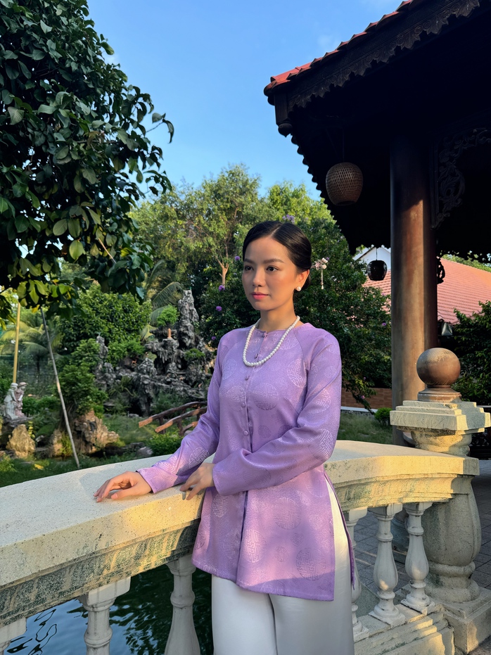 Nhận lời khen, minh tinh “Chiếc vòng ngọc bích” trải lòng