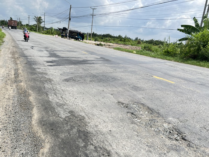 Quốc lộ qua 4 tỉnh miền Tây chi chít "ổ gà"- Ảnh 3.
