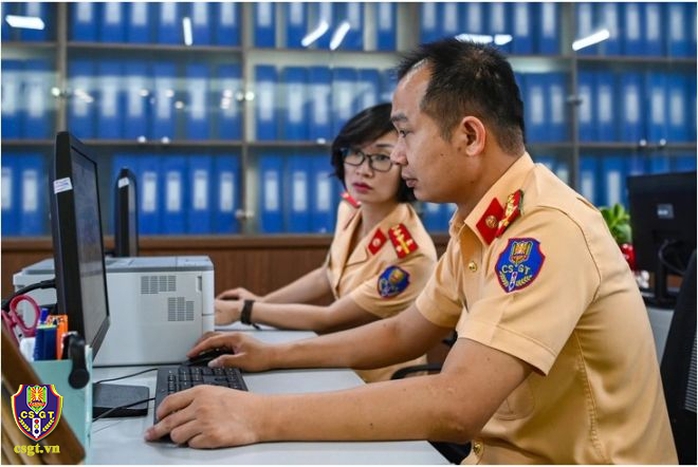 Thu về 6.400 tỉ đồng, tiếp tục đưa hơn 1,2 triệu biển số xe ra đấu giá- Ảnh 1. Thu về 6.400 tỉ đồng, tiếp tục đưa hơn 1,2 triệu biển số xe ra đấu giá- Ảnh 1.