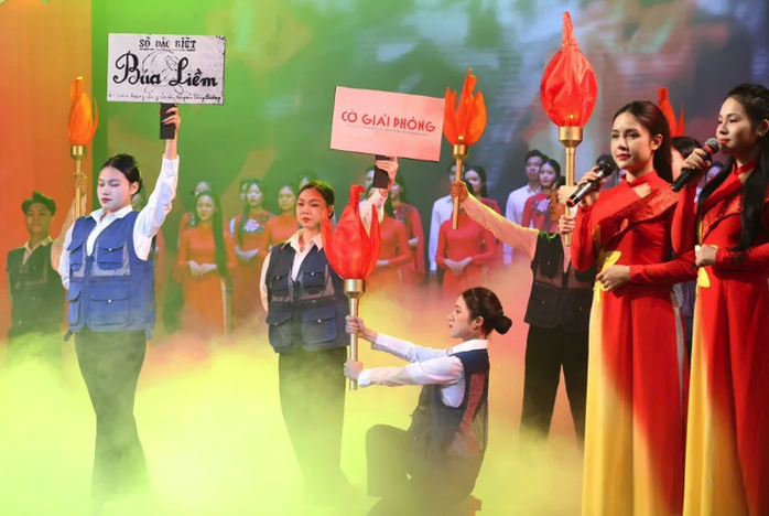 Chương trình nghệ thuật đặc biệt chào mừng 100 năm Ngày Báo chí cách mạng Việt Nam- Ảnh 2. Chương trình nghệ thuật đặc biệt chào mừng 100 năm Ngày Báo chí cách mạng Việt Nam- Ảnh 2.