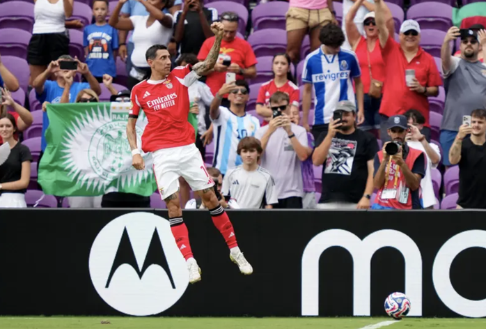 Benfica vùi dập Auckland City, tiến sát vòng knock-out FIFA Club World Cup- Ảnh 2. Benfica vùi dập Auckland City, tiến sát vòng knock-out FIFA Club World Cup- Ảnh 2.