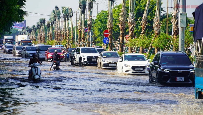 Hình ảnh kẹt xe nghiêm trọng gần chân cầu Cỏ May, TP Vũng Tàu- Ảnh 1. Hình ảnh kẹt xe nghiêm trọng gần chân cầu Cỏ May, TP Vũng Tàu- Ảnh 1.