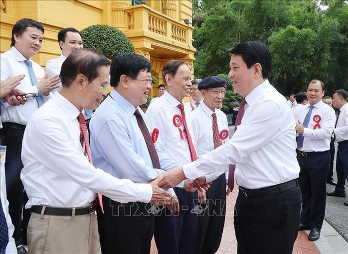 Chủ tịch nước Lương Cường gặp mặt tuyên dương người làm báo tiêu biểu toàn quốc- Ảnh 4. Chủ tịch nước Lương Cường gặp mặt tuyên dương người làm báo tiêu biểu toàn quốc- Ảnh 4.