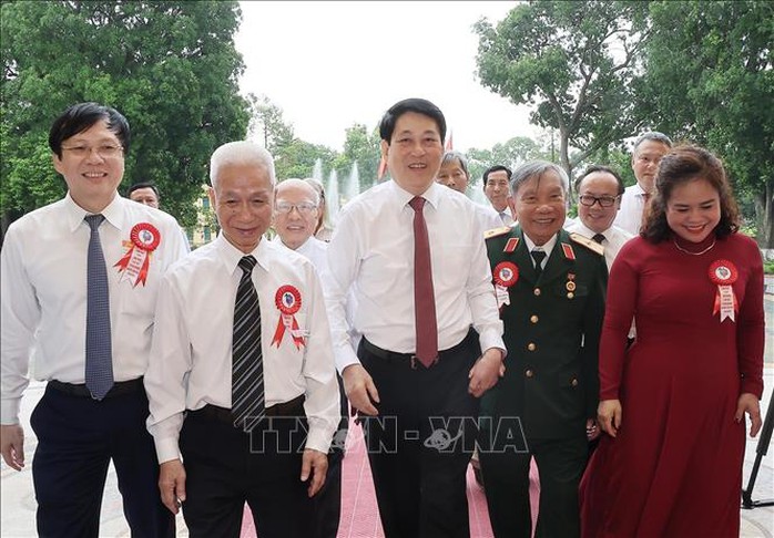 Chủ tịch nước Lương Cường gặp mặt tuyên dương người làm báo tiêu biểu toàn quốc- Ảnh 6. Chủ tịch nước Lương Cường gặp mặt tuyên dương người làm báo tiêu biểu toàn quốc- Ảnh 6.