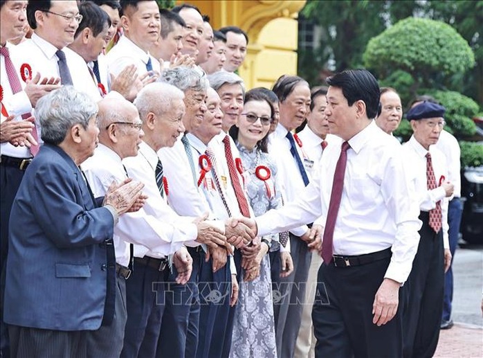 Chủ tịch nước Lương Cường gặp mặt tuyên dương người làm báo tiêu biểu toàn quốc- Ảnh 5. Chủ tịch nước Lương Cường gặp mặt tuyên dương người làm báo tiêu biểu toàn quốc- Ảnh 5.