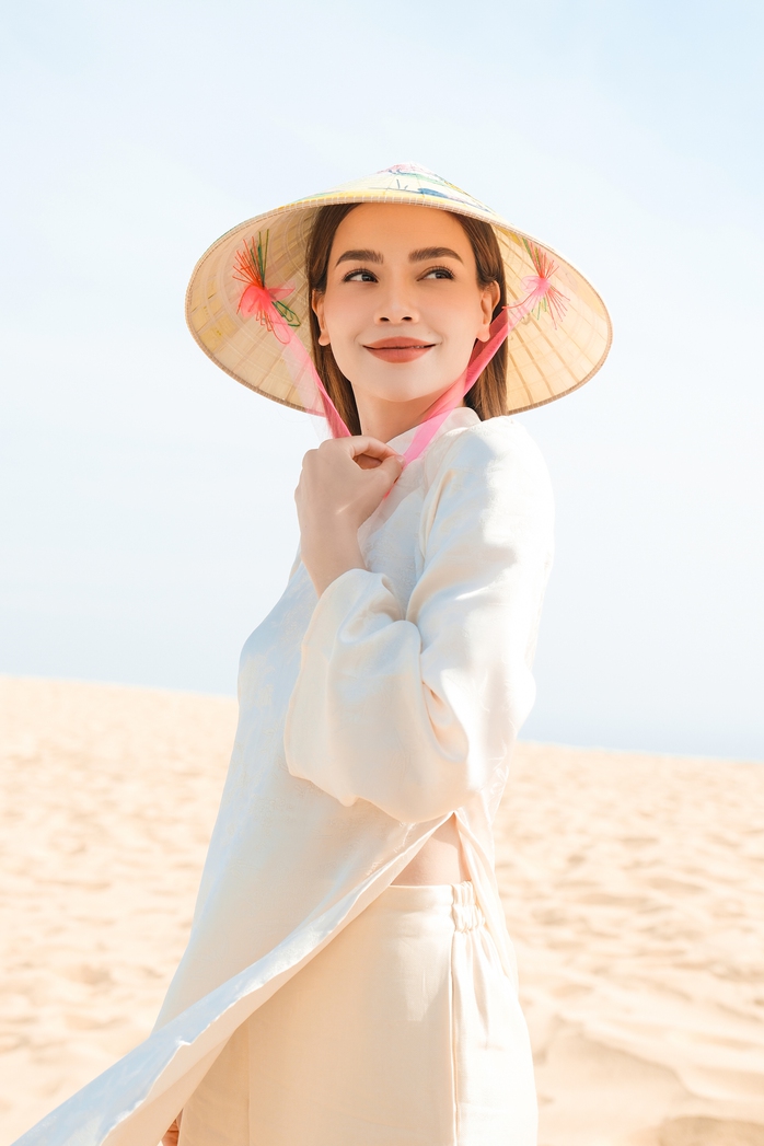 Hồ Ngọc Hà được Sở du lịch Quảng Bình mời quảng bá quê hương - Ảnh 9.