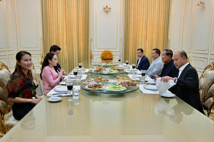 Ông Hun Sen bình luận về cuộc trò chuyện với nữ thủ tướng Thái Lan bị rò rỉ - Ảnh 2. Ông Hun Sen bình luận về cuộc trò chuyện với nữ thủ tướng Thái Lan bị rò rỉ - Ảnh 2.