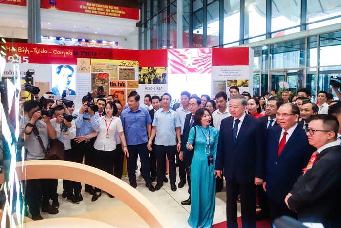 Tổng Bí thư Tô Lâm dự Lễ kỷ niệm 100 năm Ngày Báo chí cách mạng Việt Nam- Ảnh 3.