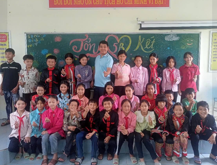 Bài dự thi cuộc thi viết "Chủ quyền quốc gia bất khả xâm phạm": Thầm lặng nơi biên cương - Ảnh 1.