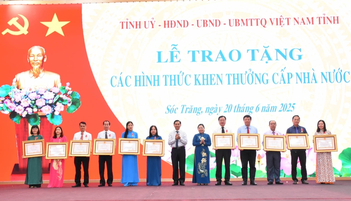 Nhiều điển hình trong đồng bào dân tộc thiểu số ở Sóc Trăng- Ảnh 2. Nhiều điển hình trong đồng bào dân tộc thiểu số ở Sóc Trăng- Ảnh 2.