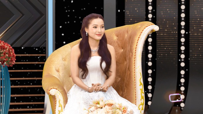 Phương Trinh Jolie thấy may mắn khi có mẹ chồng yêu thương - Ảnh 1.