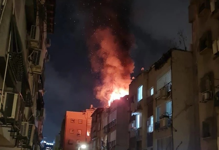 Israel cảnh báo "xung đột kéo dài", Iran nói nhắm vào "trục ma quỷ" - Ảnh 1.