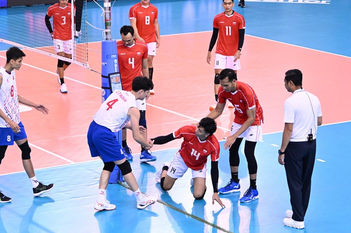 Bóng chuyền nam Việt Nam thất bại đầy tiếc nuối trước Indonesia tại AVC Nations Cup- Ảnh 1. Bóng chuyền nam Việt Nam thất bại đầy tiếc nuối trước Indonesia tại AVC Nations Cup- Ảnh 1.