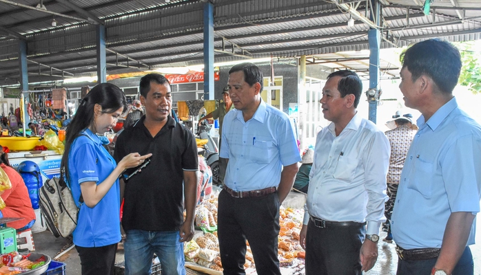 Nhiều nhiệm vụ trong chuyển đổi số ở Sóc Trăng- Ảnh 2. Nhiều nhiệm vụ trong chuyển đổi số ở Sóc Trăng- Ảnh 2.