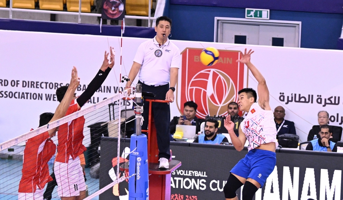 Bóng chuyền nam Việt Nam thất bại đầy tiếc nuối trước Indonesia tại AVC Nations Cup- Ảnh 5. Bóng chuyền nam Việt Nam thất bại đầy tiếc nuối trước Indonesia tại AVC Nations Cup- Ảnh 5.