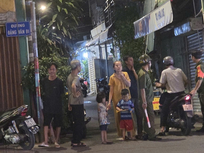 Phát hiện thanh niên không mặc quần áo tử vong ở TP Thủ Đức- Ảnh 1. Phát hiện thanh niên không mặc quần áo tử vong ở TP Thủ Đức- Ảnh 1.