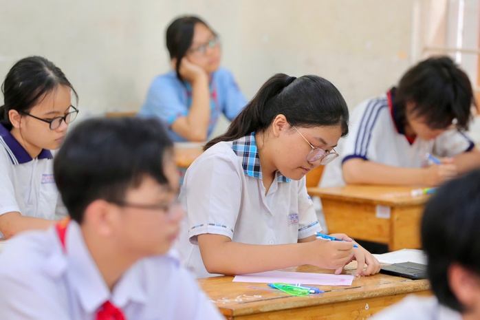Đã có điểm thi lớp 10 ở TP HCM, xem điểm TẠI ĐÂY- Ảnh 1.