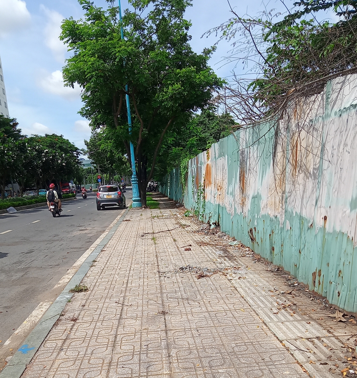 Đã di dời trụ điện - Ảnh 1.