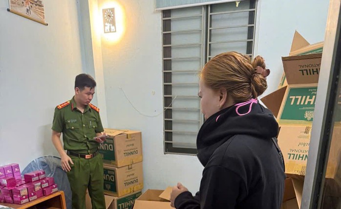 Khởi tố một nữ giám đốc vì bán kem dưỡng trắng da giả- Ảnh 1. Khởi tố một nữ giám đốc vì bán kem dưỡng trắng da giả- Ảnh 1.