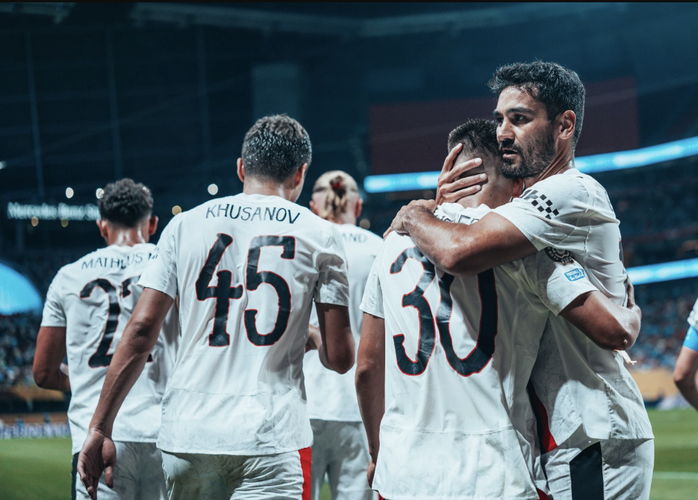 Man City dội mưa bàn thắng trước Al-Ain, soán ngôi đầu bảng từ tay Juventus- Ảnh 1. Man City dội mưa bàn thắng trước Al-Ain, soán ngôi đầu bảng từ tay Juventus- Ảnh 1.